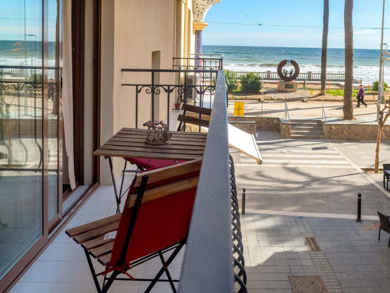 Apartment Primer De Maig By Interhome سيدجيس المظهر الخارجي الصورة